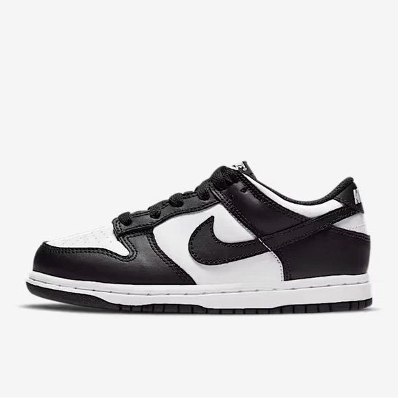 Nike Womens Black and White Sneakers - Picture 1 of 9
